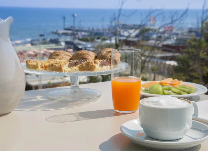 media.Slide-Camerevista-mare-laterale_03Hotel-La-ResidenzaRiccione