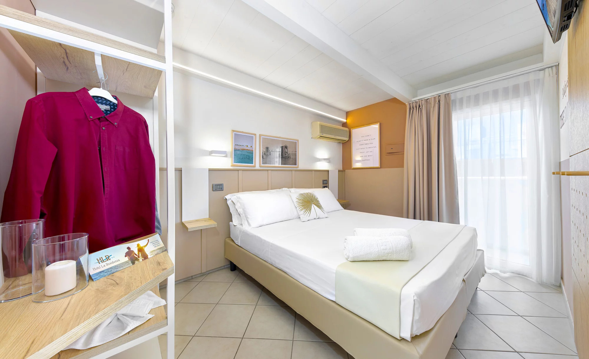 media.Slide-CamereFamily_03Hotel-La-ResidenzaRiccione